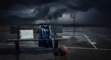 Maryland coach Brenda Frese confronts guard Oluchi Okananwa during NCAA tournament loss to North Carolina